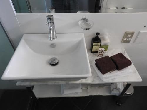 Executive King Suite - Water Front