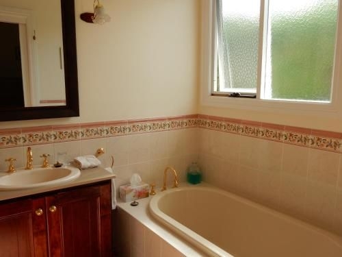 Walton House Bed & Breakfast3