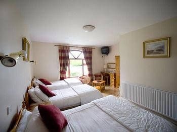 Fairlawns Bed & Breakfast1