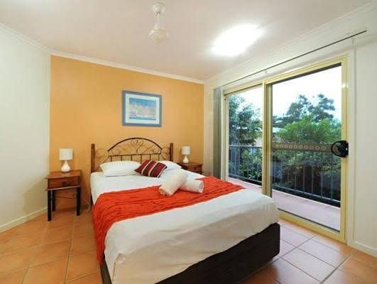 Beach Court Holiday Villas0