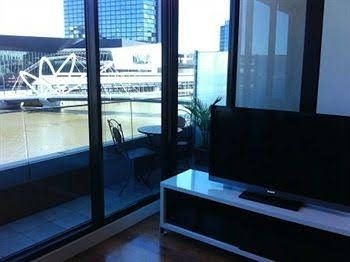 Flinders Wharf Apartments1