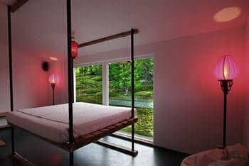 hotel 12 hotel 12