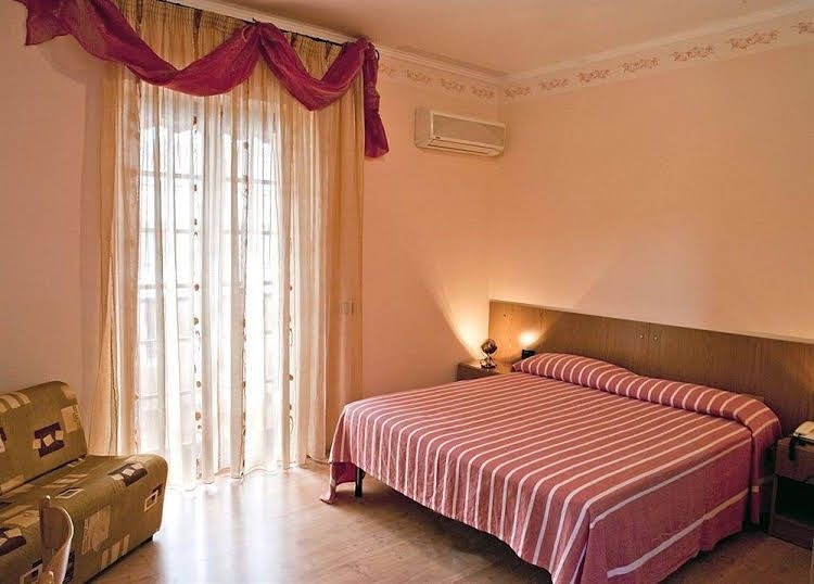 Hotel Apeneste2