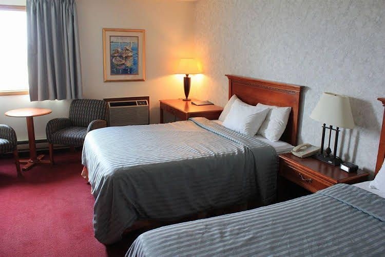 Eagle's Nest Hotel & Conference Center3