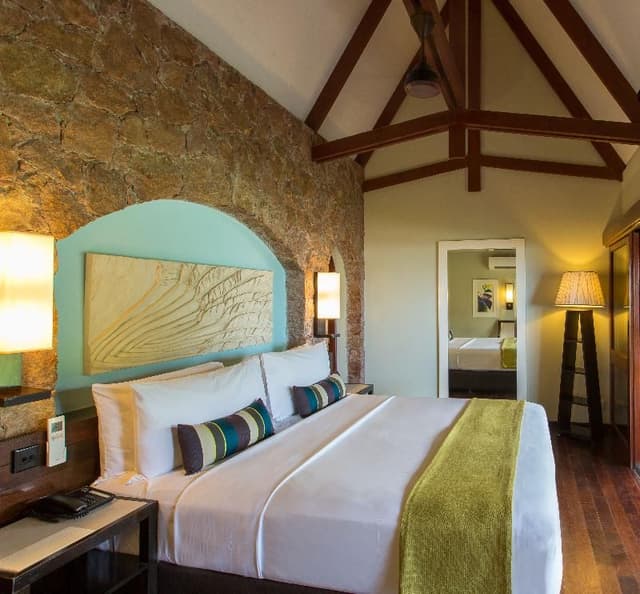 DOUBLE HONEYMOON