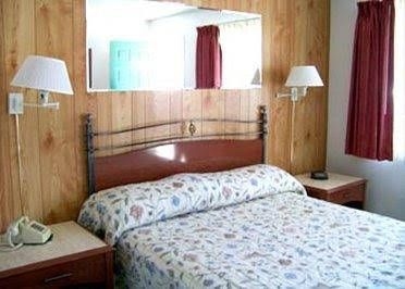 Stagecoach Motel1