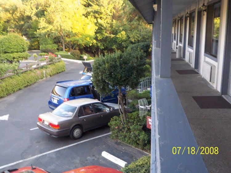 Gold Country Inn2
