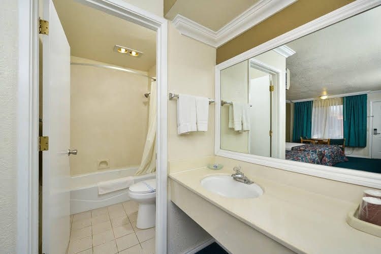 Americas Best Value Inn Atascadero0