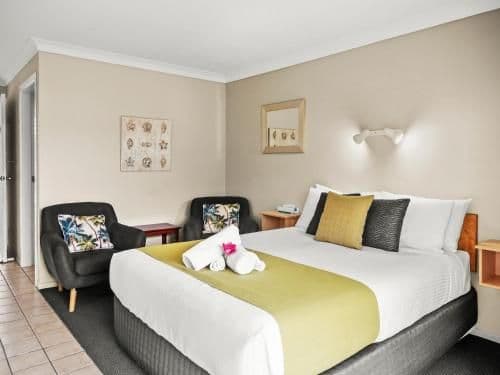 Deluxe Queen Room