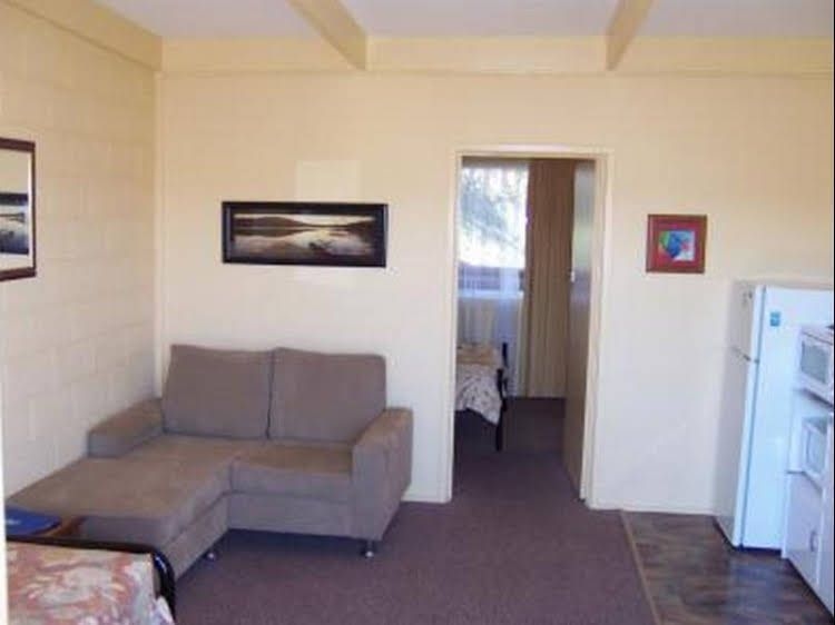 Inlet Views Holiday Lodge Motel2