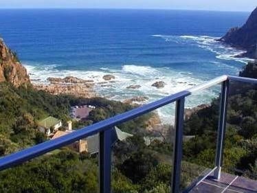 Headlands House Guest Lodge0