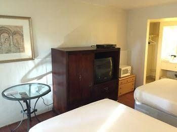 Jasmine Garden Inn - Lake City0