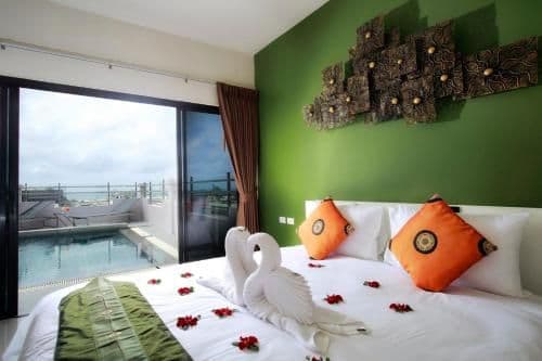Three-Bedroom Penthouse with Pool