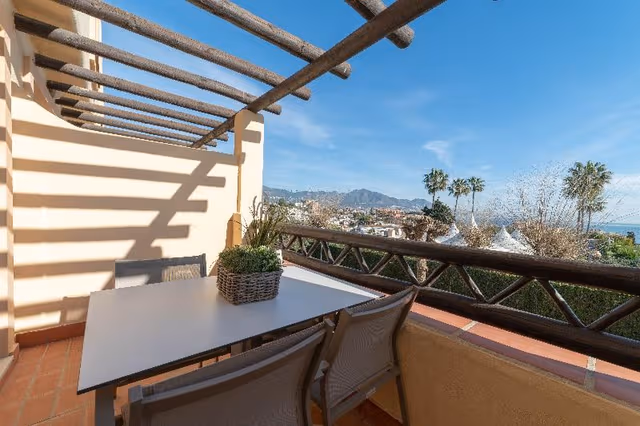 APARTMENT SUPERIOR