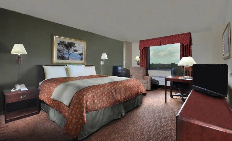 Brookwood Inn of Durham1