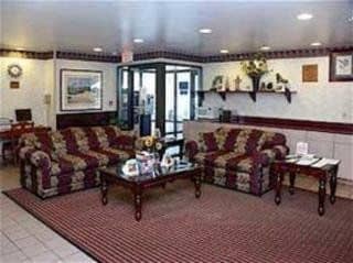 Quality Inn & Suites Atlanta Airport South Quality Inn & Suites Atlanta Airport South