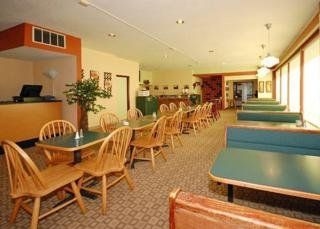 Quality Inn & Suites Conference Center4
