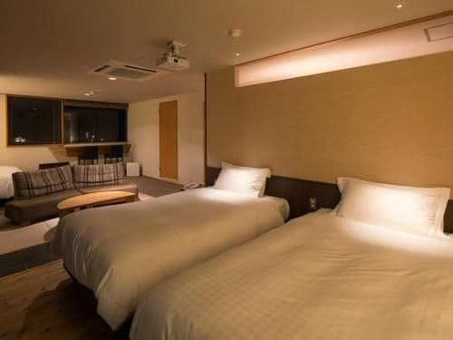 Grand Twin Room