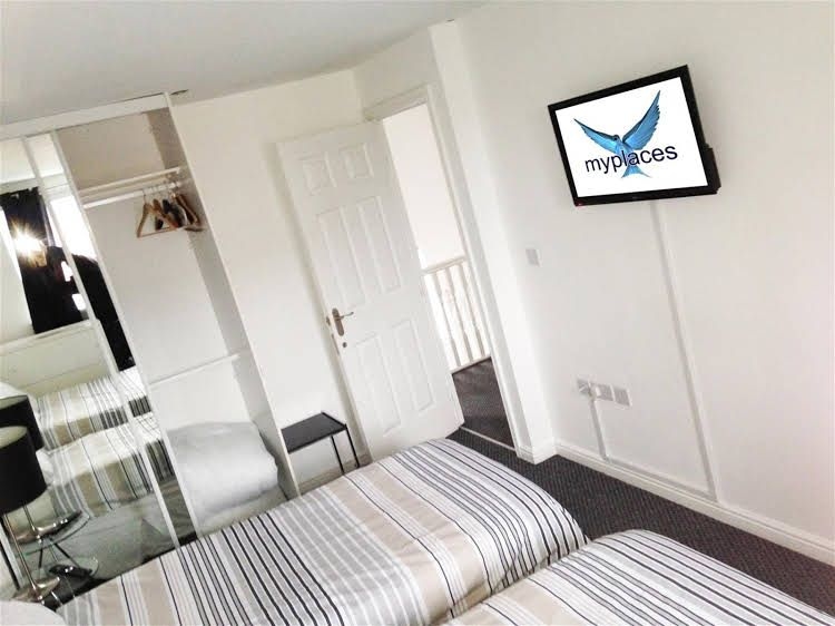 My-Places Abbotsfield Court Townhouse 30