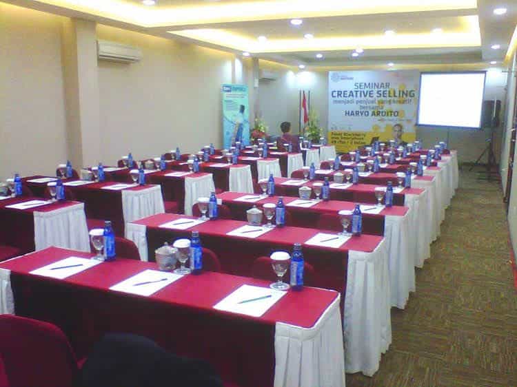 โรงแรมแลมเปี้ยนโซโล โรงแรมแลมเปี้ยนโซโล