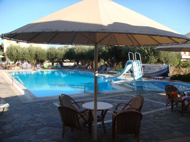Lili Hotel0