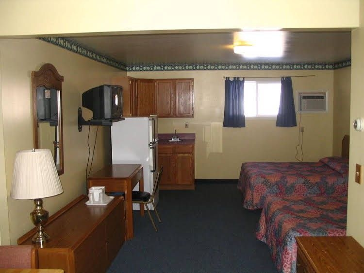 Route 9 Budget Inn2