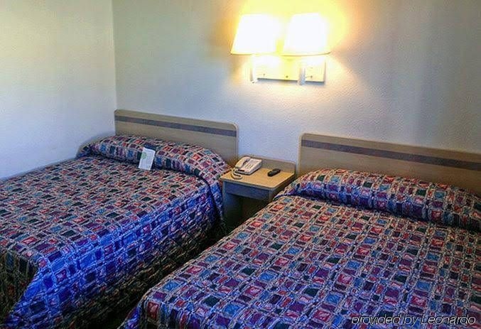 Motel 6 Temple South3