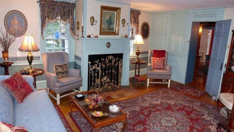 Holiday Guest House Bed & Breakfast3