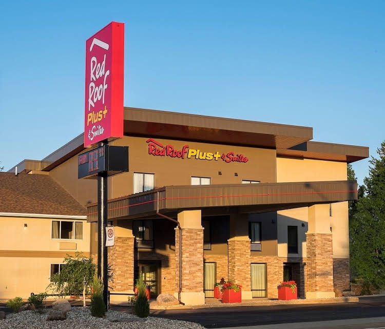 Red Roof Inn Malone1