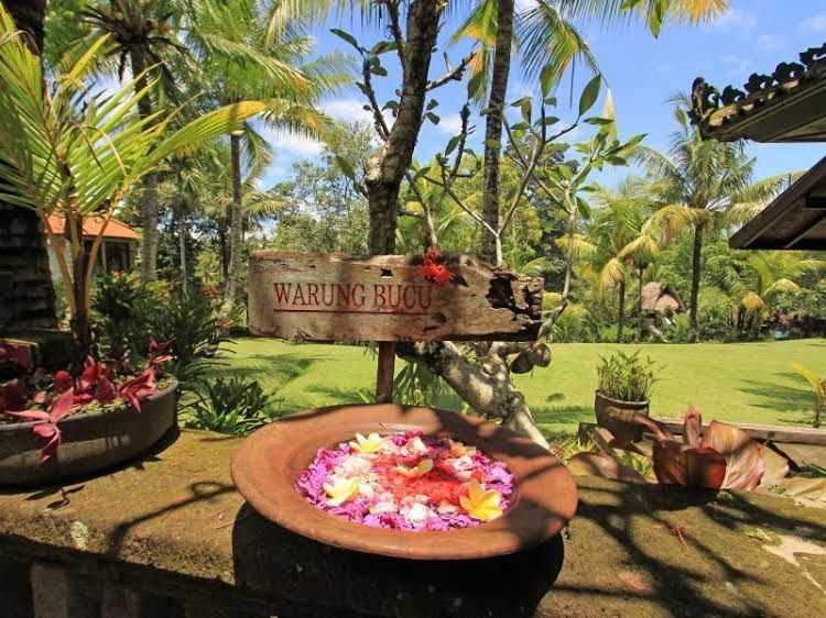 บูจู วิว รีสอร์ต (Bucu View Resort)1