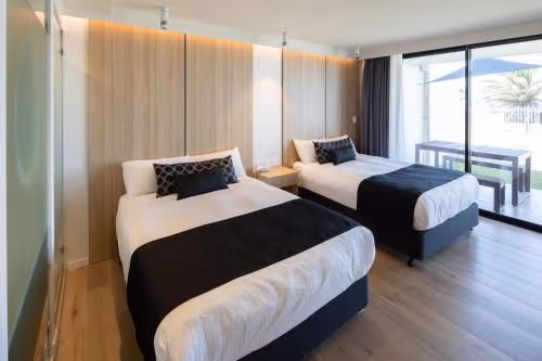 Twin Double Room with Sea View - Ground Floor