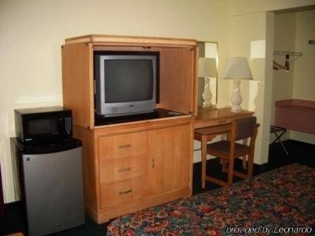 Travelers Inn Gainesville0