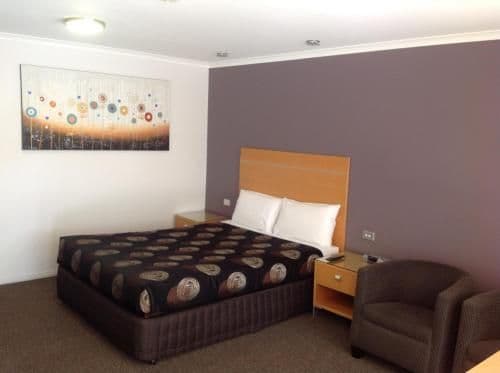 Twin Motel Unit