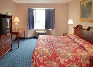 Econo Lodge Inn & Suites Econo Lodge Inn & Suites