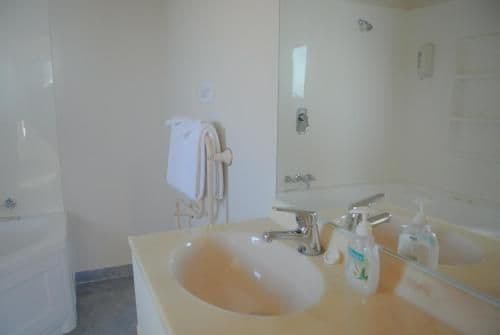 Studio with Spa Bath - Beach Front