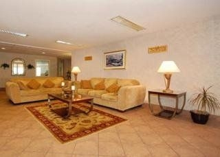 Quality Suites Airport4