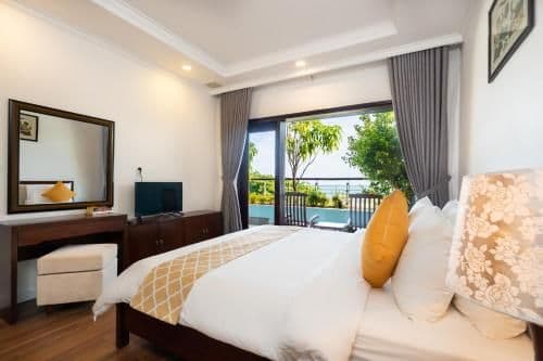 Family Room with Sea View