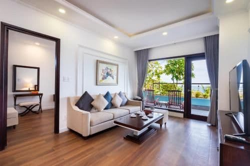 Family Room with Sea View
