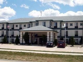 Quality Inn & Suites4