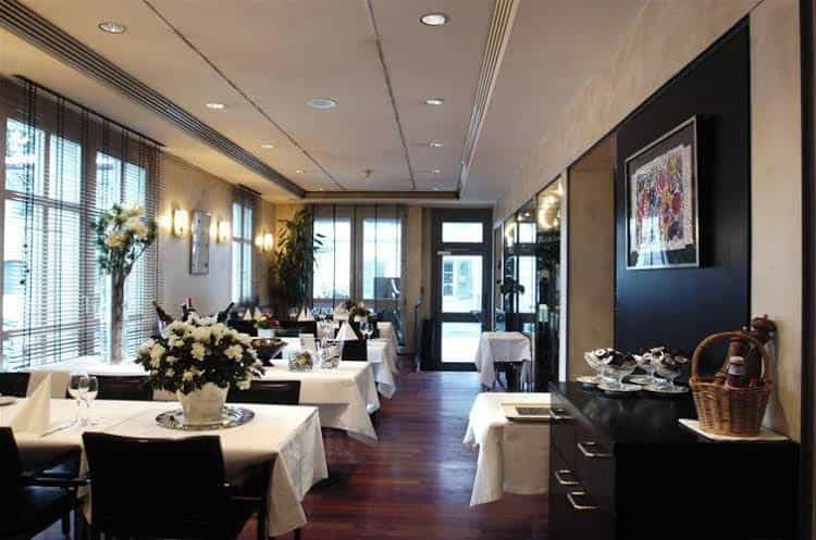 Hotel Restaurant Ochsen Hotel Restaurant Ochsen