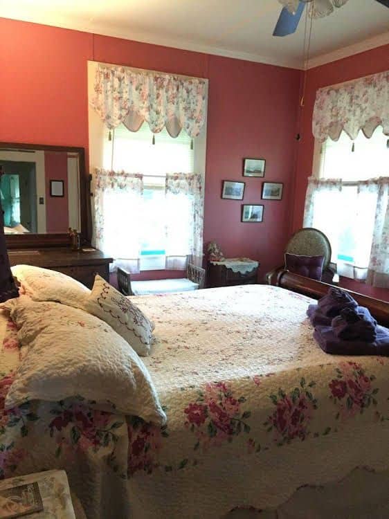 Maureen's Bed and Breakfast Maureen's Bed and Breakfast