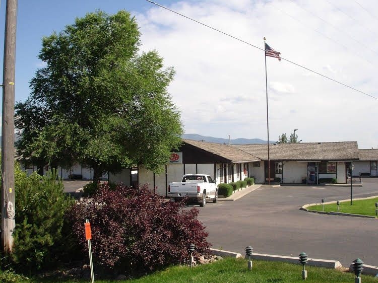Travelers Inn4