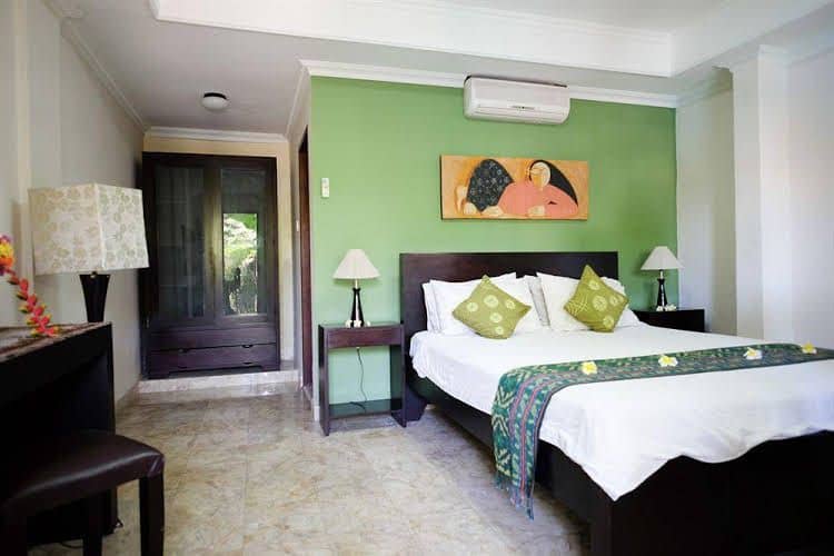 Ellie's Hotel Ellie's Hotel