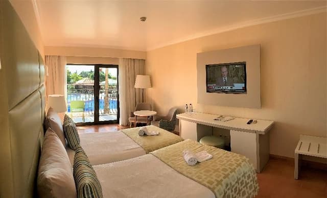 Double or Twin POOL VIEW