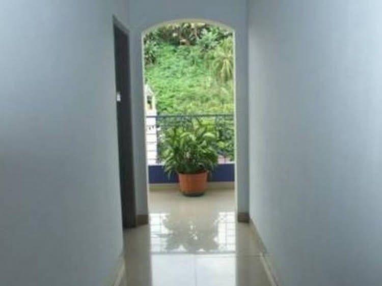 Metropolitan Inn0