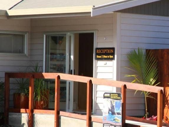 Orchard Motel1