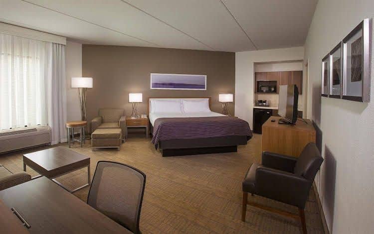 Holiday Inn Express and Suites New Orleans Airport Holiday Inn Express and Suites New Orleans Airport
