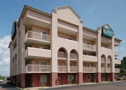 Regency Hotel & Conference Center3
