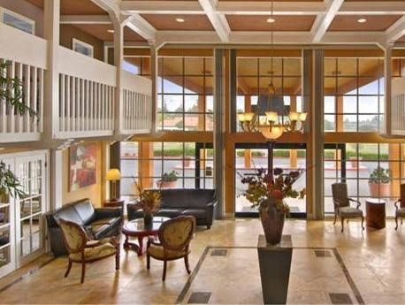 Courtyard Inn0