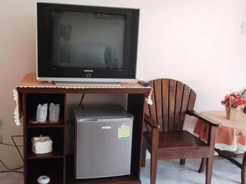 Panupong Hotel1